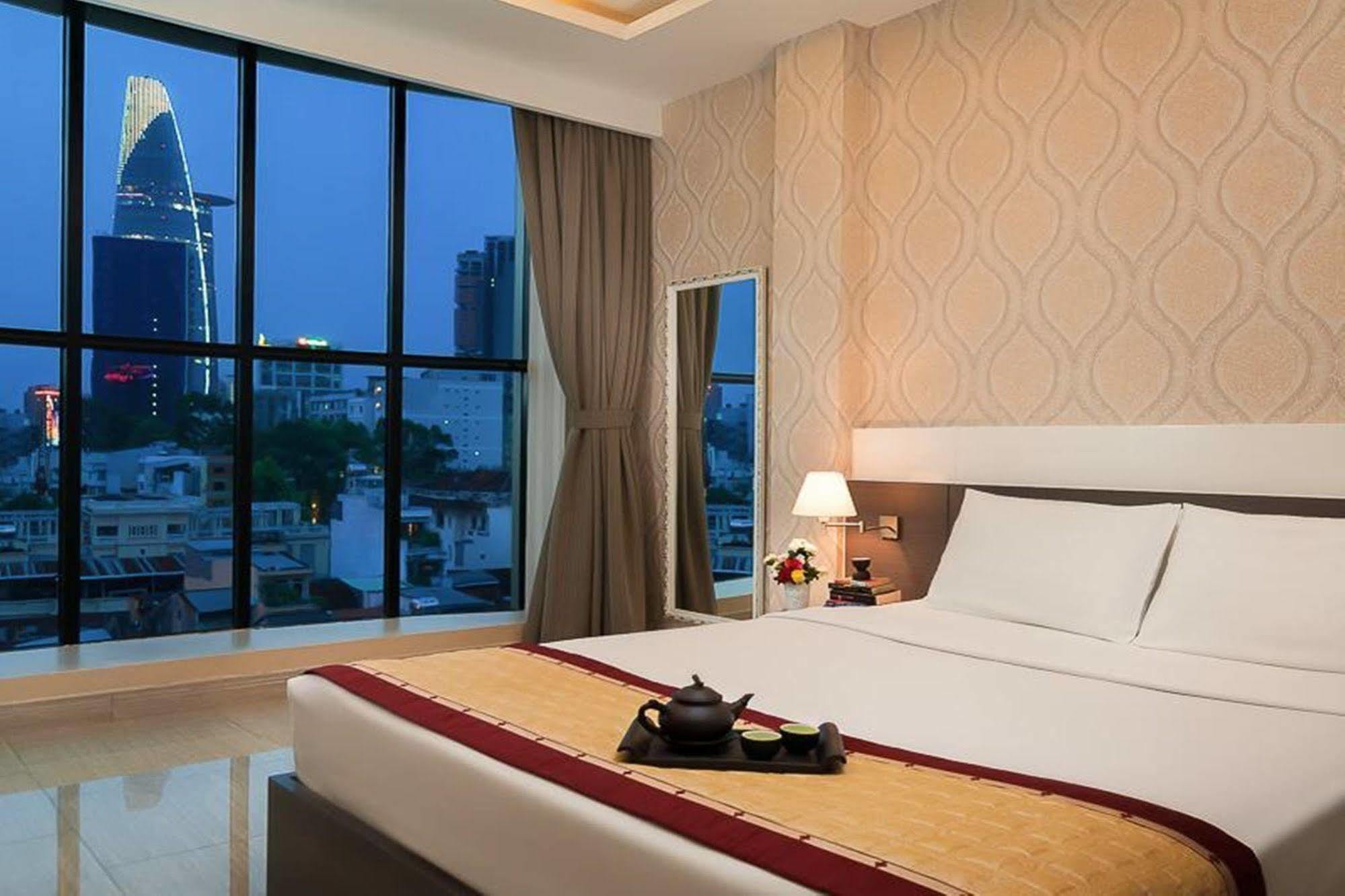 Hong Vina Hotel Хошимин Екстериор снимка