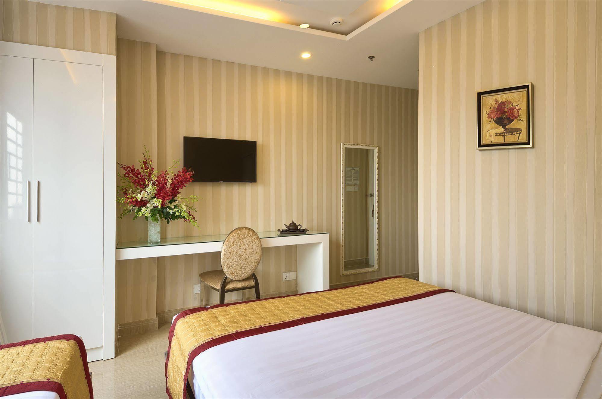 Hong Vina Hotel Хошимин Екстериор снимка